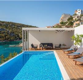 Luxury Beachfront Villa with Heated Infinity Pool near Trogir, Sleeps 8